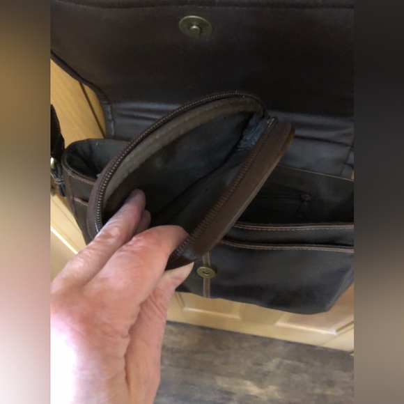 Classic Dark Brown Vegan Leather Vinyl Shoulder Bag with wallet Jenny Buchanan - Picture 10 of 12